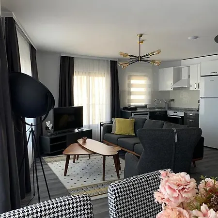 Spacious With Sea View In Marmaris